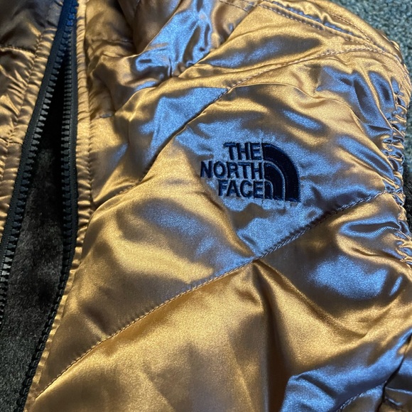 North Face vest - Picture 5 of 8